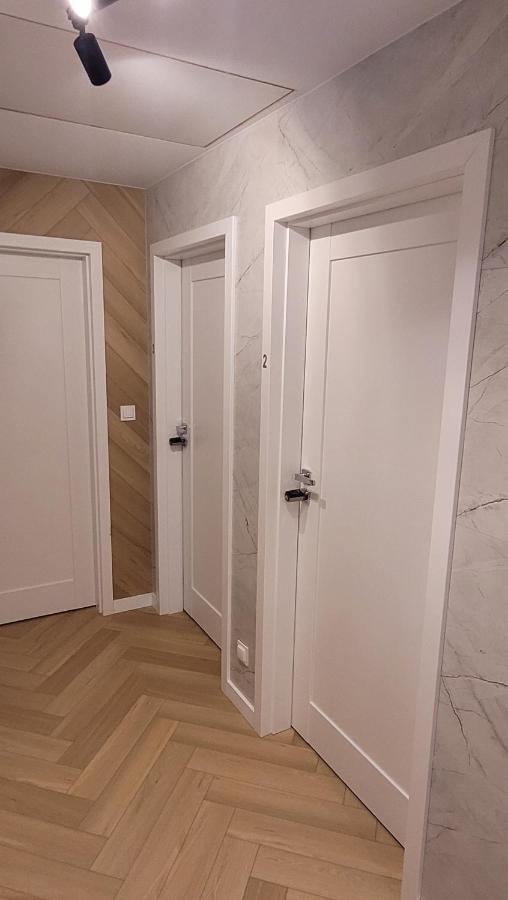 Hotel & Restauracja Wroblewscy Karniewo Kültér fotó